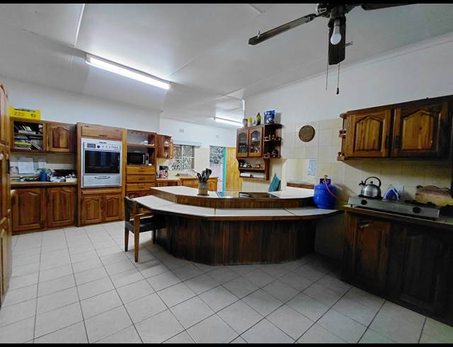 4 BEDROOM FREESTANDING FOR SALE IN IMPALA PARK
